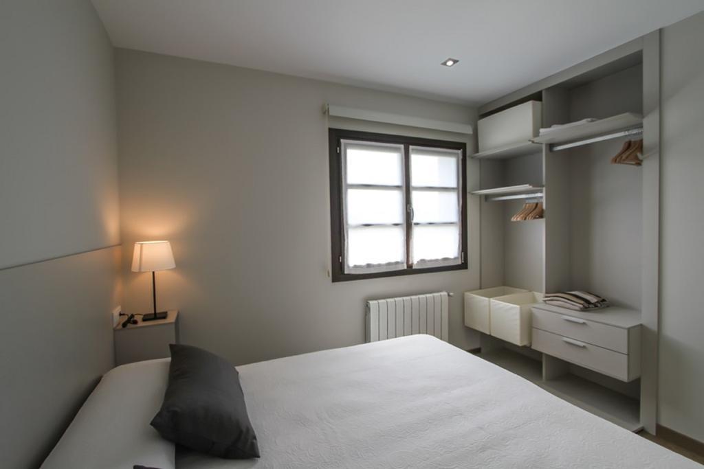 Apartamentos Andrín Cameră foto